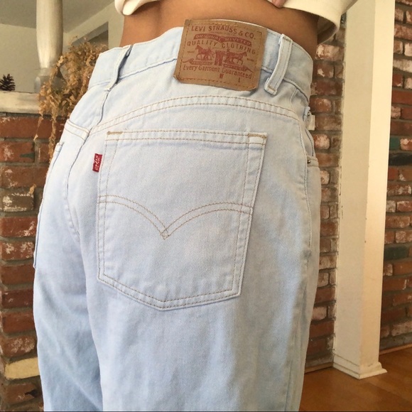 SOLD Vintage Y2K Levi's Denim Jorts Shorts - Picture 4 of 6